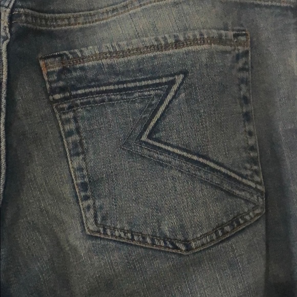 Rock and Republic distressed jeans - Picture 4 of 6